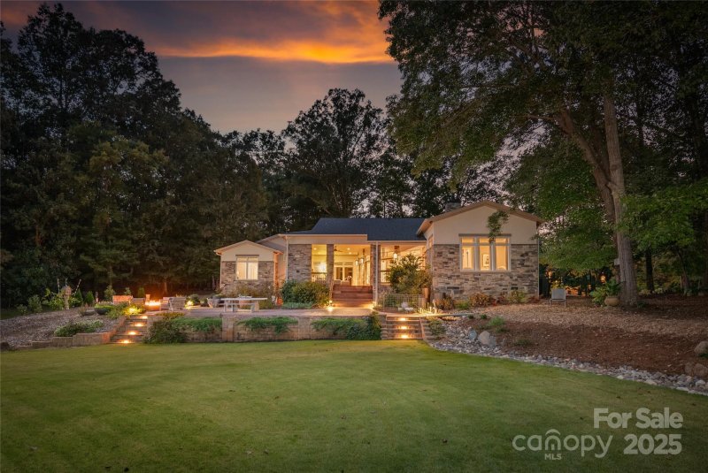 Property image 3 at 542 Lochaven Road, Waxhaw, NC 28173