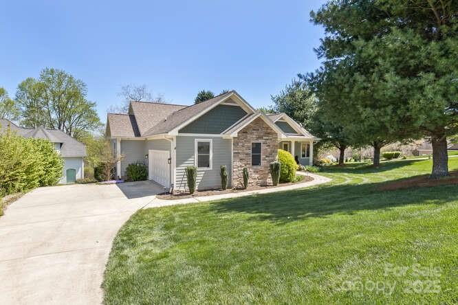 Property image 5 at 16 Devonshire Drive, Mills River, NC 28759