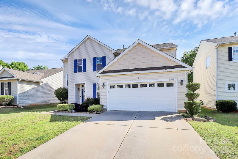 Property image 3 at 17546 Westmill Lane, Charlotte, NC 28277