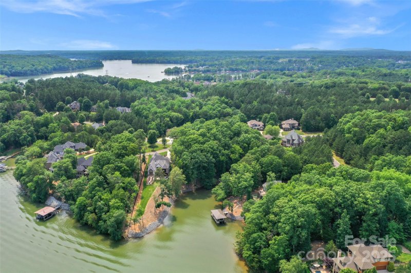 Property image 5 of 3125 Lake Pointe Drive in Reflection Pointe, Belmont, NC 28012