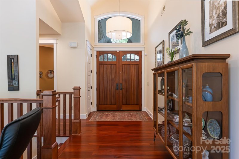 Property image 5 of 256 Senator Reynolds Road in Reynolds Mountain, Asheville, NC 28804