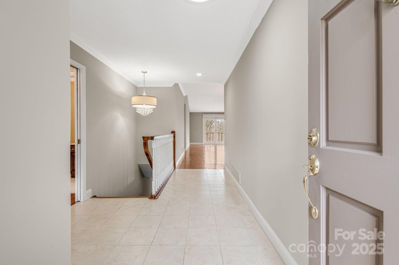 Property image 2 at 16 Ridgeview Drive, Asheville, NC 28804