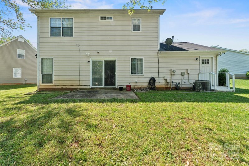 Property image 3 at 8719 Sweet Sage Lane, Charlotte, NC 28227