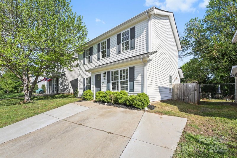 Property image 3 at 415 French Street, Charlotte, NC 28216