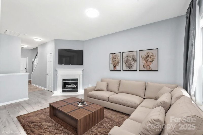 Property image 5 at 2059 Lennox Square Road, Charlotte, NC 28210