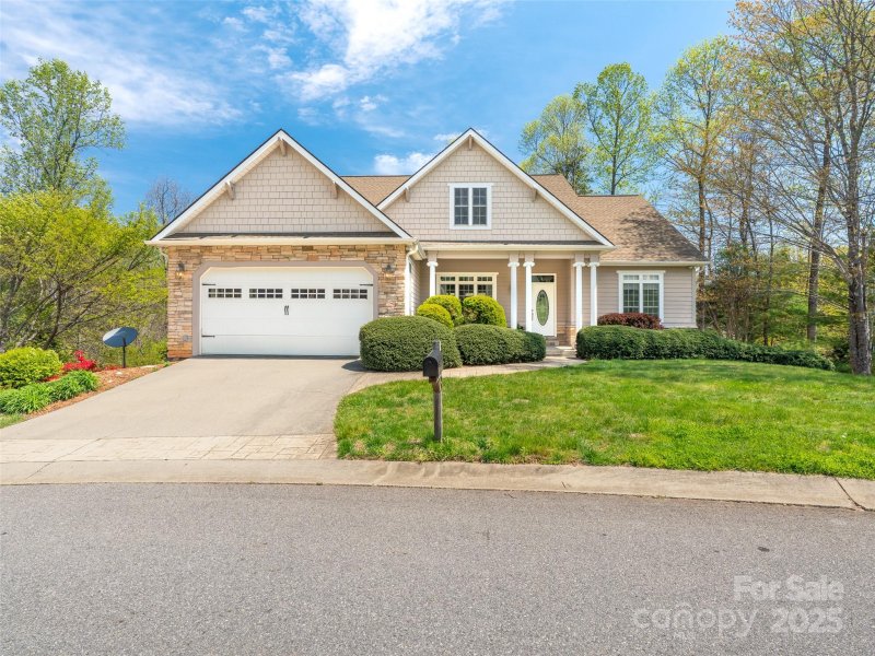 Property image 2 at 69 Ledgestone Drive, Fairview, NC 28730