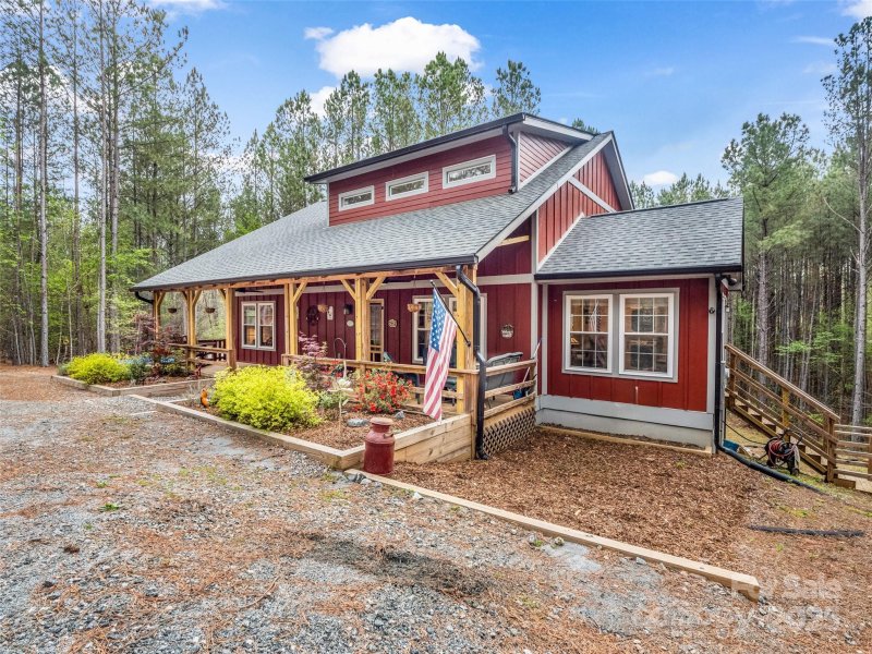 Property image 3 of 120 Ashley Court in Hillcrest, Mill Spring, NC 28756