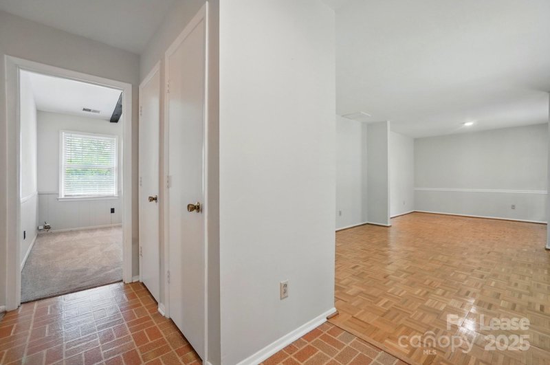 Property image 5 at 1423 Mcilroy Road, Charlotte, NC 28212