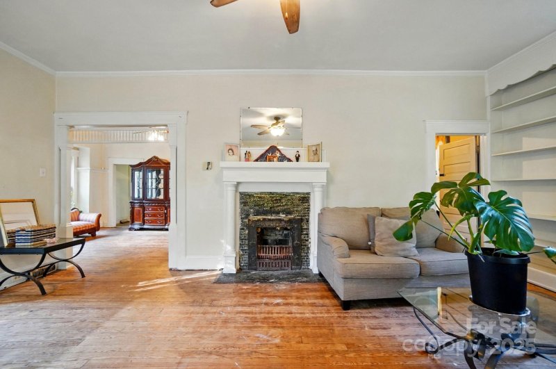 Property image 5 at 247 W Park Avenue, Charlotte, NC 28203