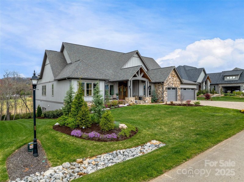 Property image 3 at 325 Daniel Circle Drive, Mills River, NC 28759