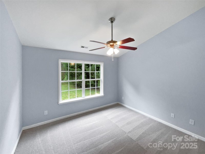 Property image 5 of 526 Pennyfields Lane in Faulkner Ridge, Clover, SC 29710