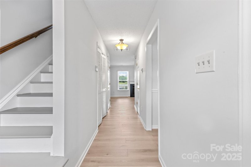 Property image 4 of 10942 Winterbourne Court in Kensington At Raintree, Charlotte, NC 28277