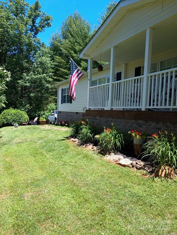 Property image 5 at 213 Wimbledon Court, Leicester, NC 28748