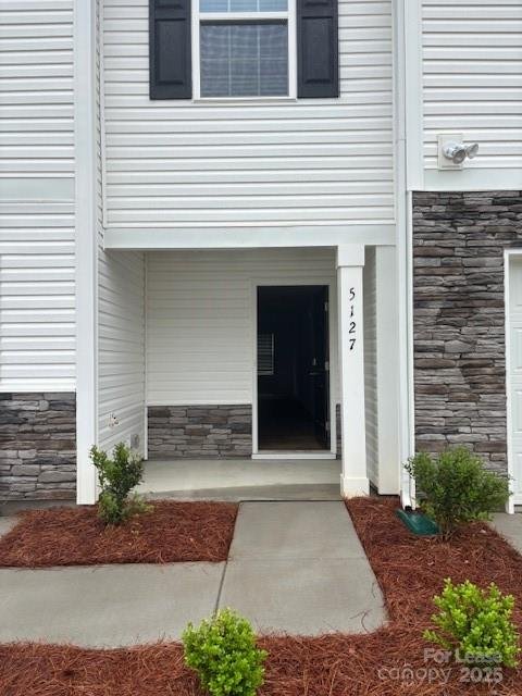 Property image 3 at 5127 Hyrule Drive, Charlotte, NC 28262