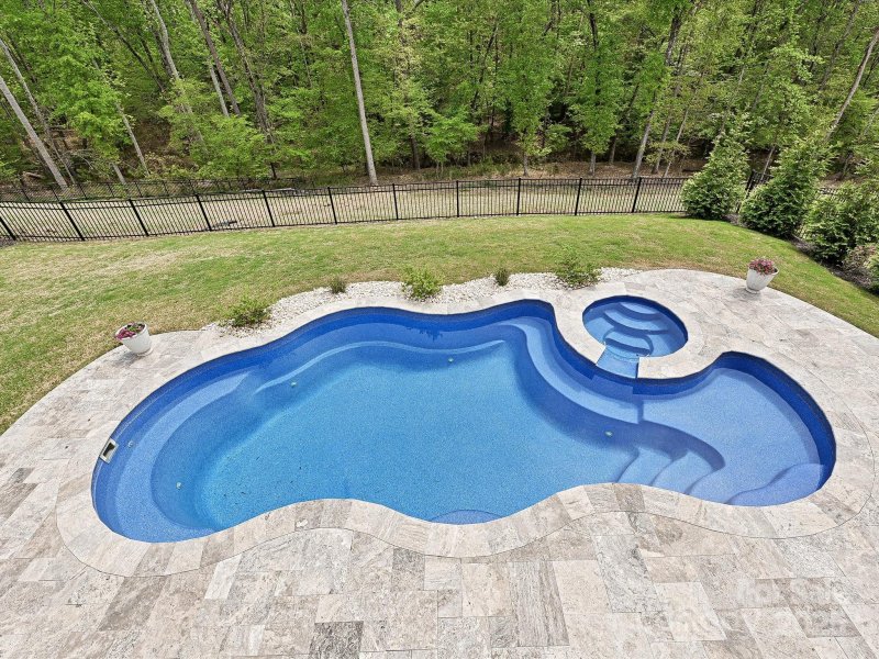 Property image 3 at 10035 Mast Cove Lane, Charlotte, NC 28278
