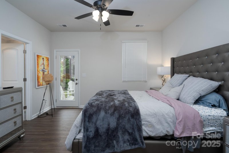 Property image 4 of 2932 Pirates Place in Pleasant Grove, Charlotte, NC 28216