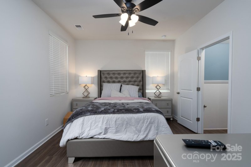 Property image 5 of 2932 Pirates Place in Pleasant Grove, Charlotte, NC 28216