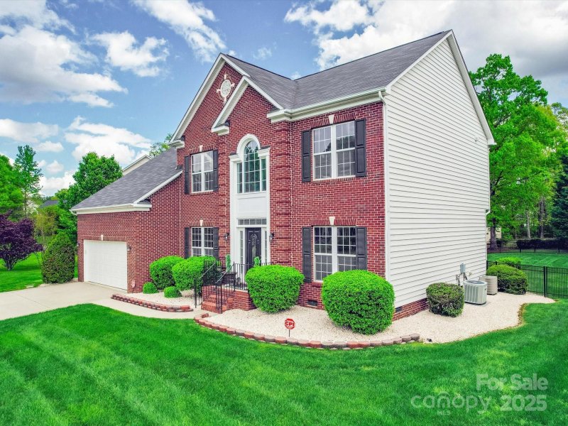 Property image 2 at 9001 Fenwick Drive, Indian Trail, NC 28079