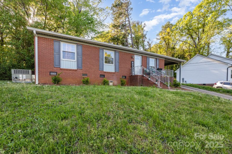 Property image 2 at 1131 Laurel Street, Salisbury, NC 28144