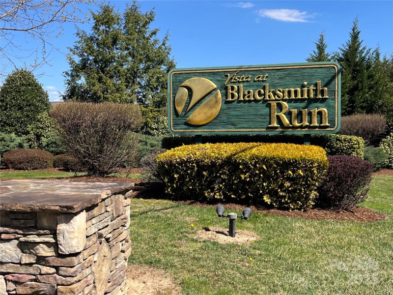 Property image 2 at 754 Blacksmith Run Drive, Hendersonville, NC 28792