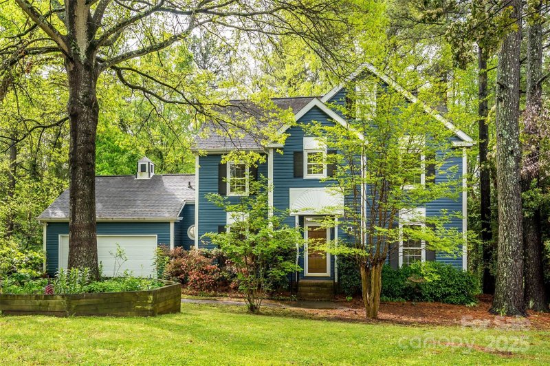 3005 Kenninghall Court