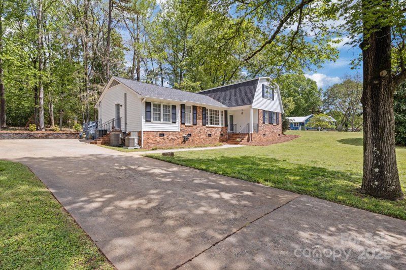 Property image 2 at 101 Grier Street, York, SC 29745