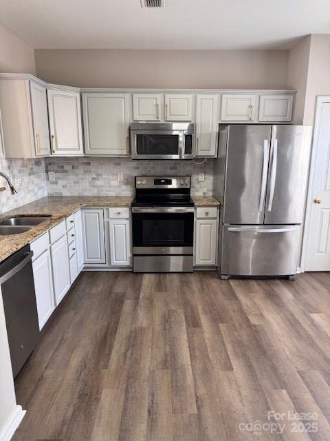 Property image 2 at 15719 King Louis Court, Charlotte, NC 28277