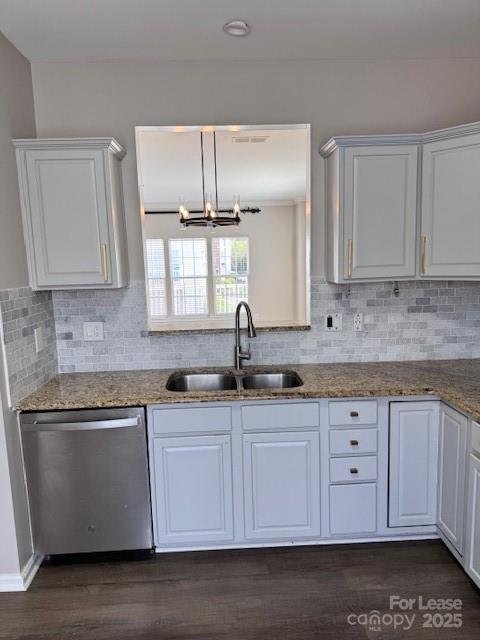 Property image 3 at 15719 King Louis Court, Charlotte, NC 28277