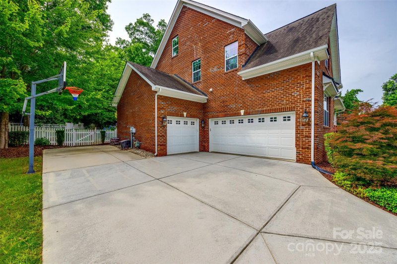 Property image 3 at 4711 Pearmain Drive, Waxhaw, NC 28173