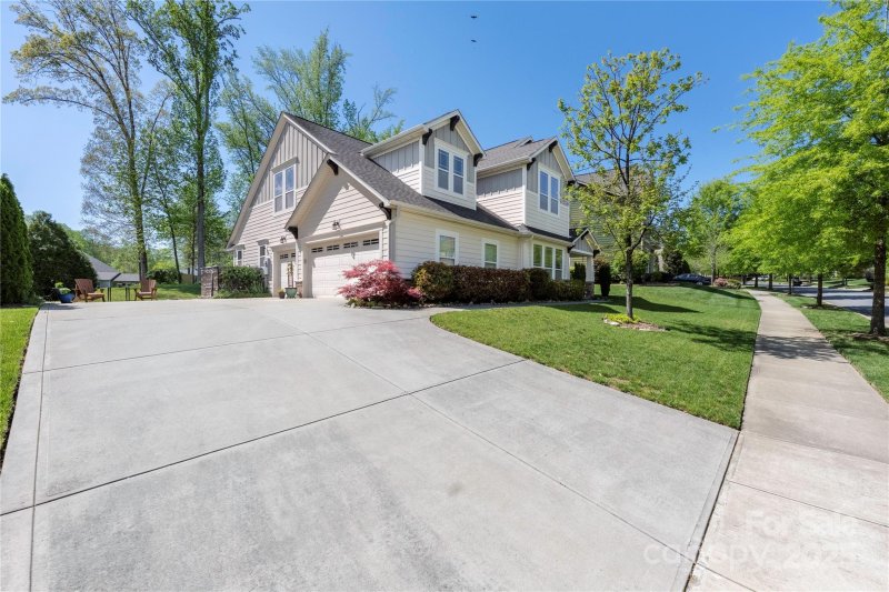 Property image 2 at 12942 Blakemore Avenue, Huntersville, NC 28078