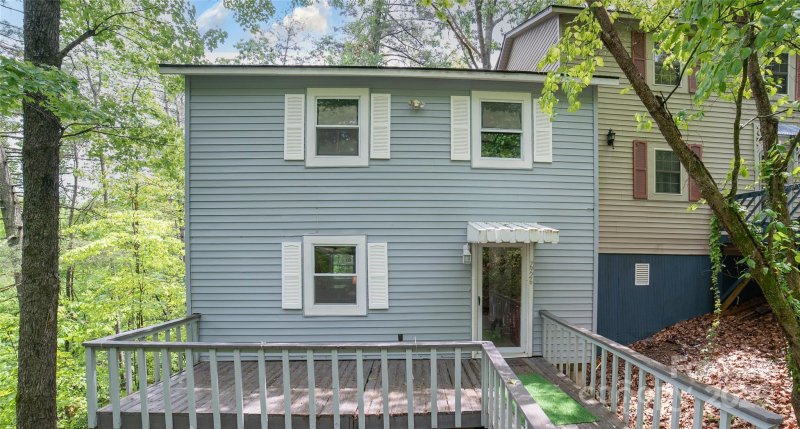 Property image 2 of 7926 Kinglet Road in Pine Mountain Estates, Connelly Springs, NC 28612