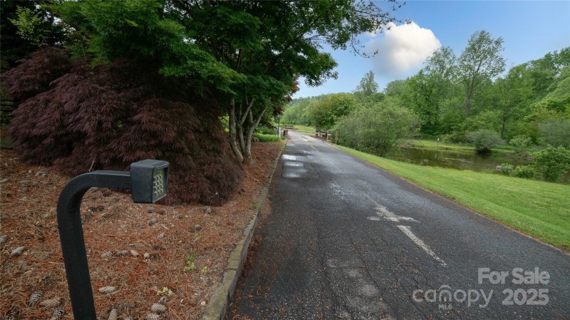 Property image 3 of 7926 Kinglet Road in Pine Mountain Estates, Connelly Springs, NC 28612