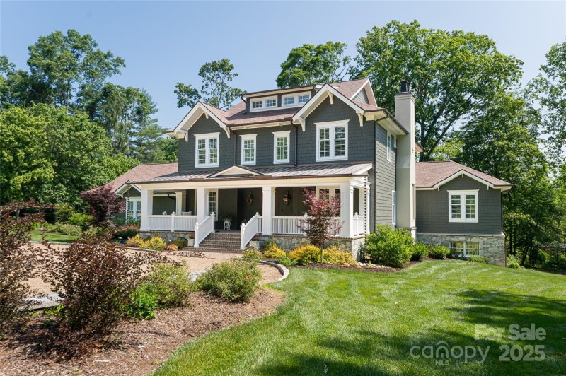 Property image 3 of 1 Cedar Chine Drive in Biltmore Forest, Asheville, NC 28803
