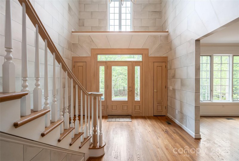 Property image 4 of 3 Fir Tree Lane in Biltmore Forest, Asheville, NC 28803