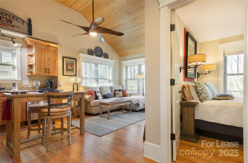 Property image 2 at 41 Mildred Avenue, Asheville, NC 28806