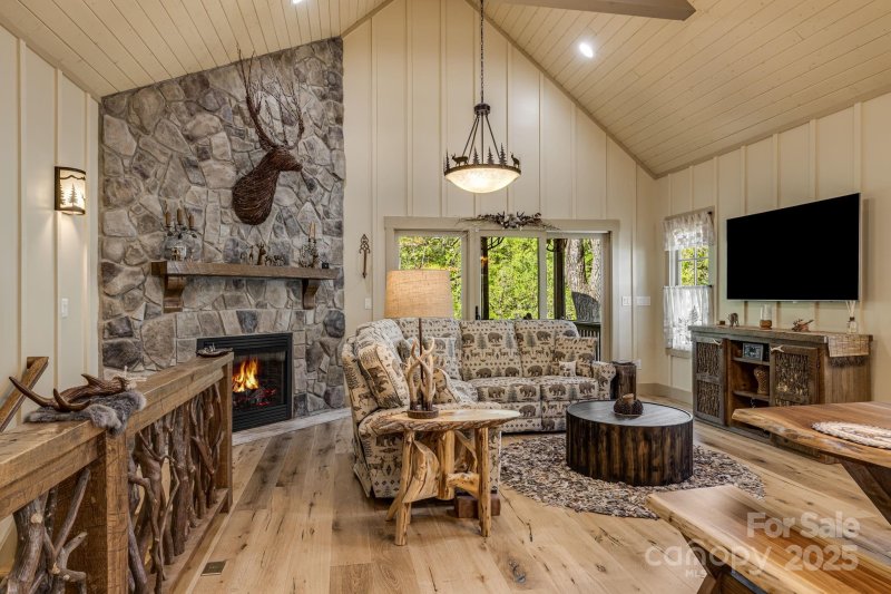 Property image 5 of 36 Chimney Stone Way in Cullowhee River Club, Cullowhee, NC 28723
