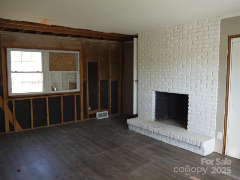 Property image 5 at 305 Webb Cove Road, Asheville, NC 28804