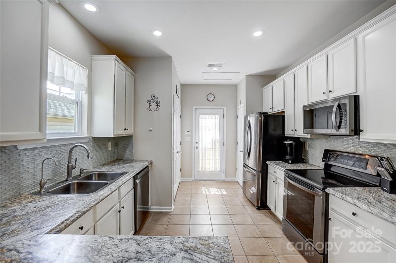 Property image 5 of 13610 Aldenbrook Drive in Monteith Place, Huntersville, NC 28078