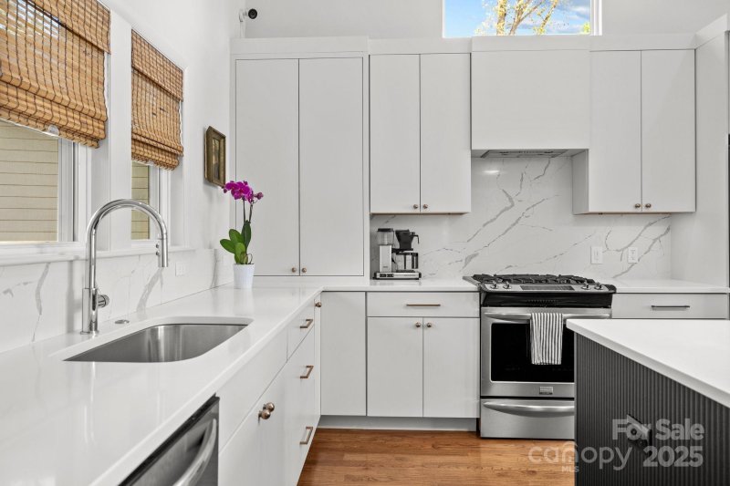 Property image 5 at 3036 Palm Avenue, Charlotte, NC 28205