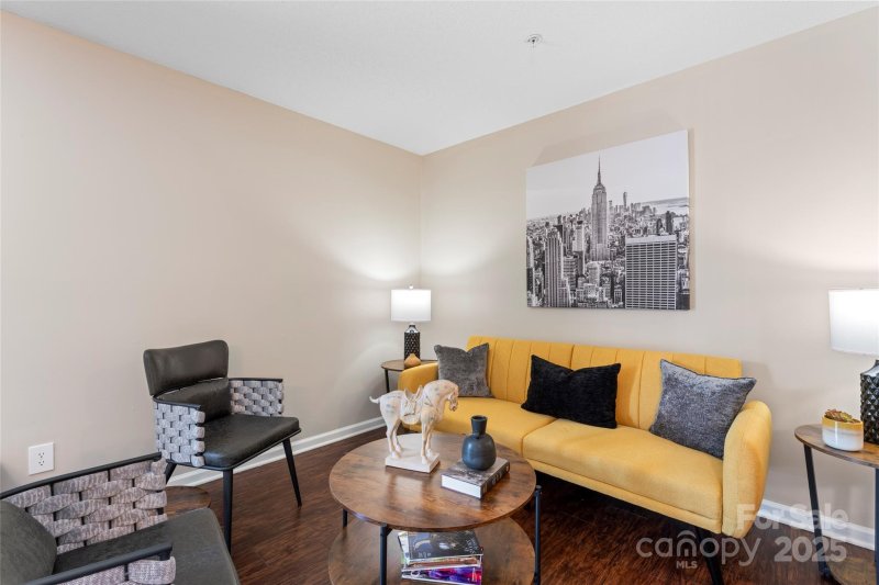 Property image 4 at 1620 F Arlyn Circle, Charlotte, NC 28213