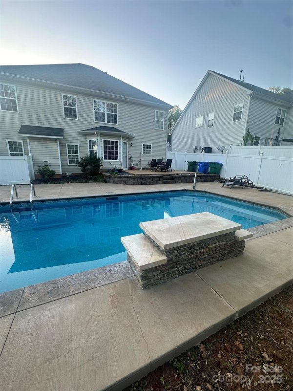 Property image 2 of 5228 Sunriver Road in Spencer Heights, Gastonia, NC 28054