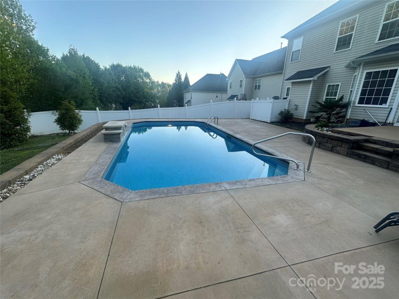 Property image 3 of 5228 Sunriver Road in Spencer Heights, Gastonia, NC 28054