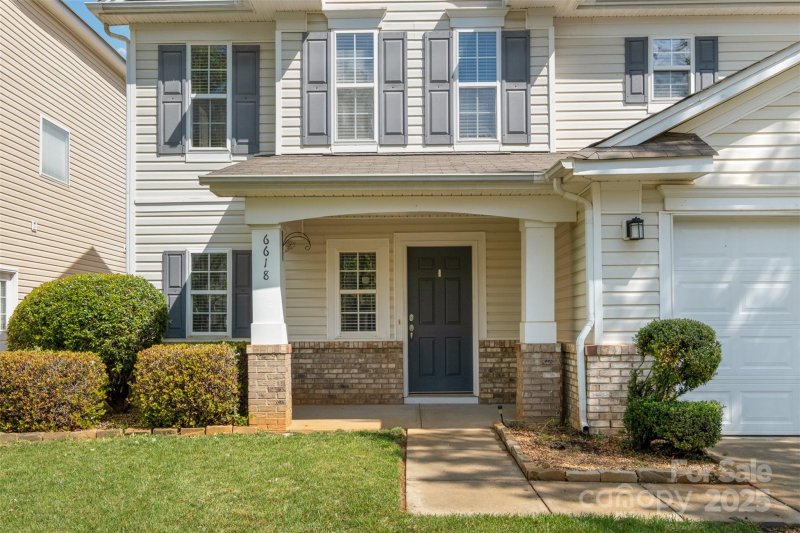 Property image 5 of 6618 Latherton Lane in Berewick, Charlotte, NC 28278