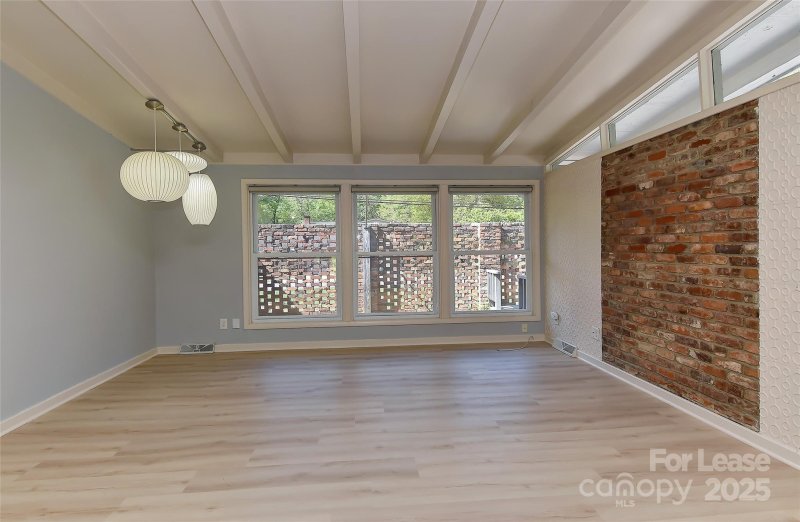 Property image 3 of 3111 Spring Valley Road in Huntingtowne farms, Charlotte, NC 28210