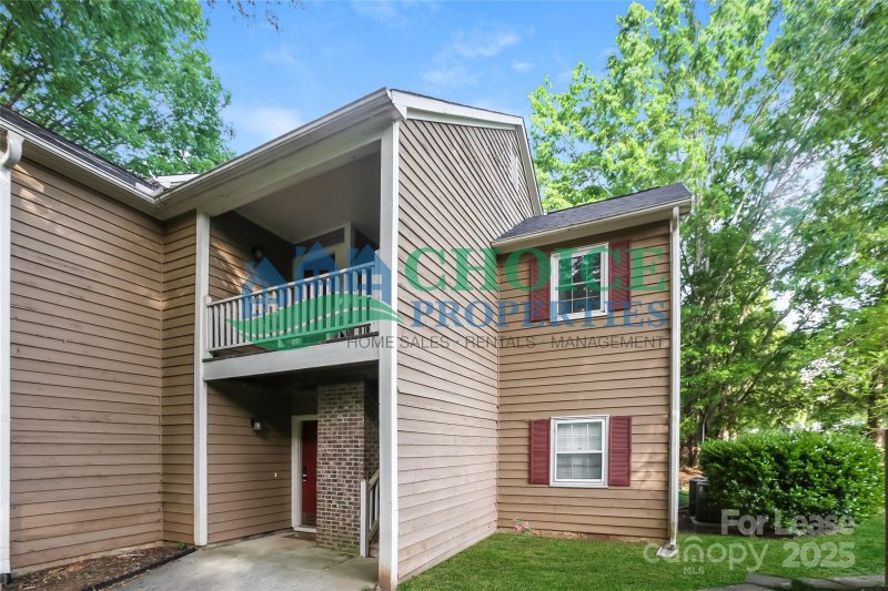 Property image 2 at 3304 Selwyn Farms Lane, Charlotte, NC 28209