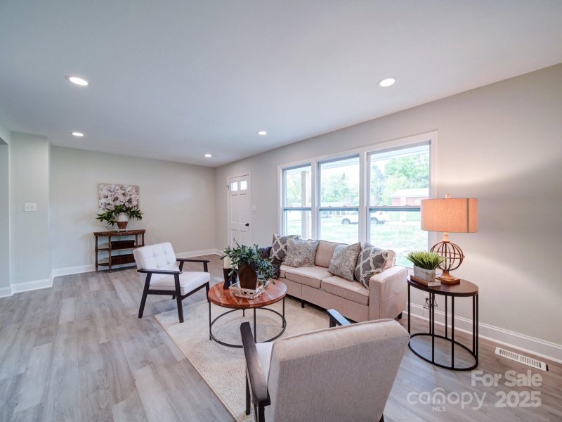 Property image 3 at 163 Briarcliff Drive, Kannapolis, NC 28081