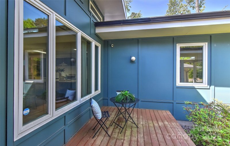 Property image 3 at 1900 Lakedell Drive, Charlotte, NC 28215