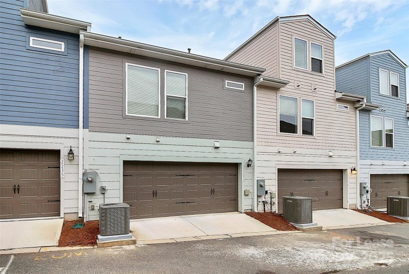 Property image 5 at 2231 Statesville Avenue, Charlotte, NC 28206