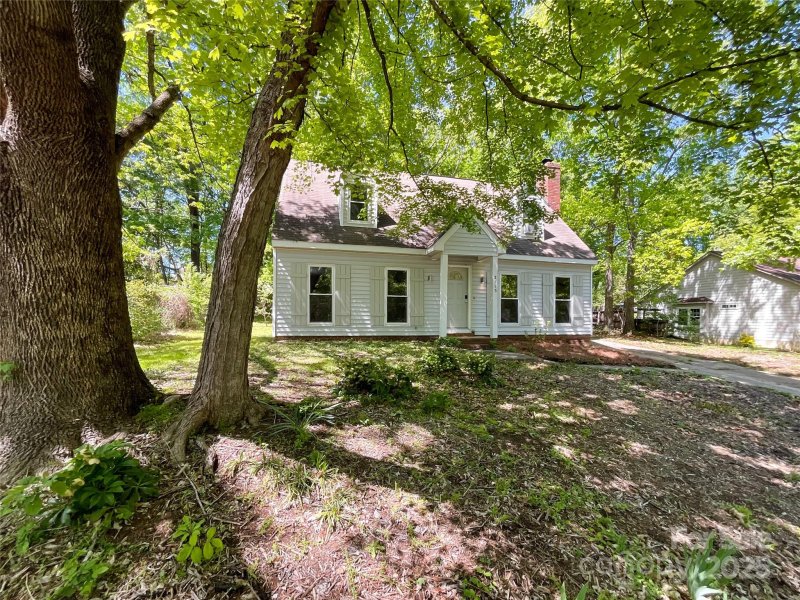 2113 Killarney Place