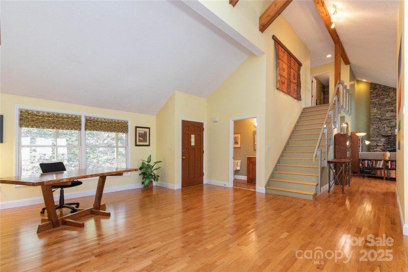 Property image 4 of 22 Robinhood Road in Sherwood Heights, Asheville, NC 28804